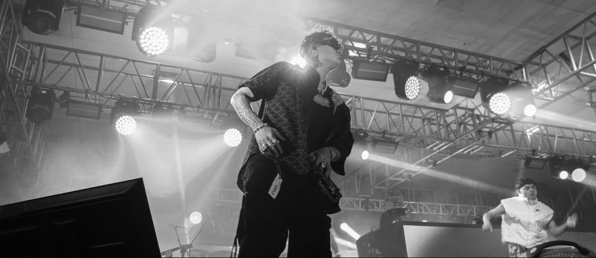 Concierto con iluminación y estructura de ASATEC